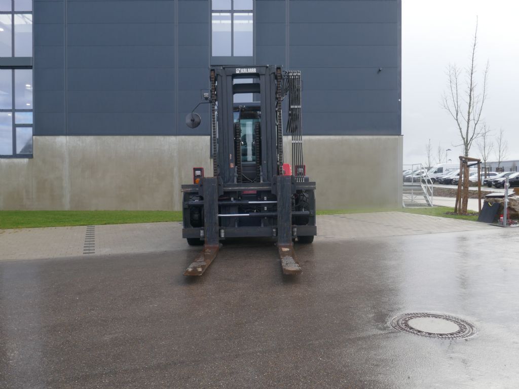 carrello elevatore di grande tonnellaggio Kalmar DCG160-12