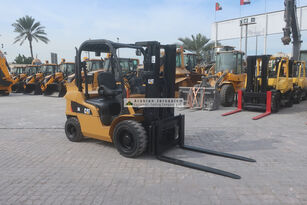 carrello elevatore diesel Caterpillar DP30N