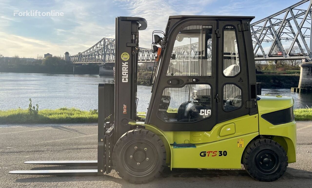 carrello elevatore diesel Clark GTS30D nuovo