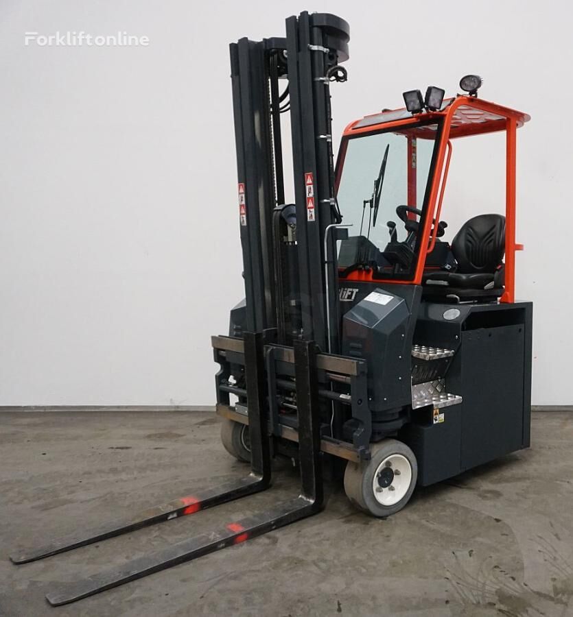 carrello elevatore laterale Combilift CBE3000